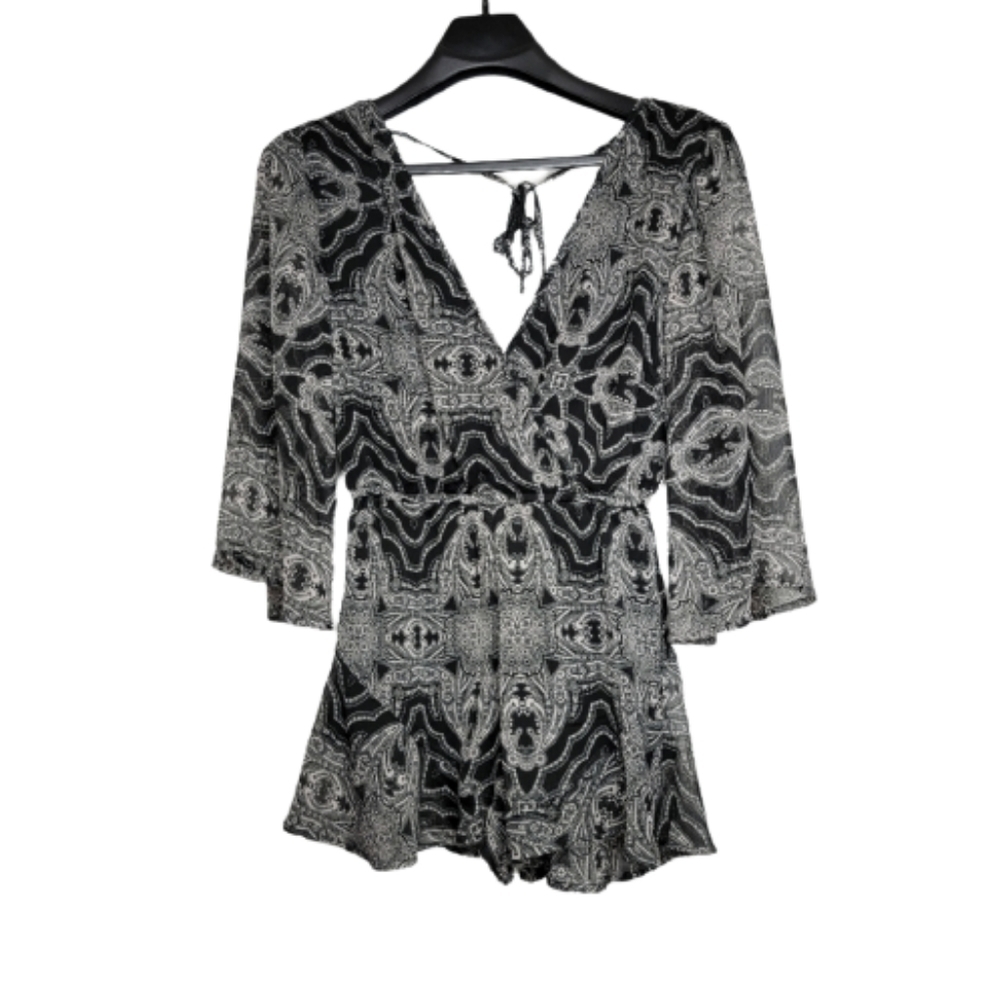 BAND OF GYPSIES Boho Paisley Romper - Picture 3 of 14